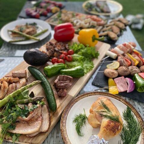 【選べる３種のBBQコース】国産牛や海鮮盛り合わせなど気軽にBBQ！税込4400円～(＋1100円で飲み放題付き)