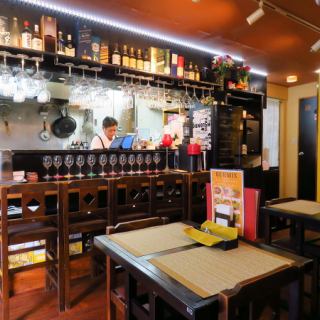 《お1人様でも気兼ねなくご利用いただけるカウンター席です◎》