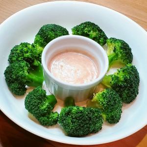 Boiled broccoli with cod roe mayo or curry dip