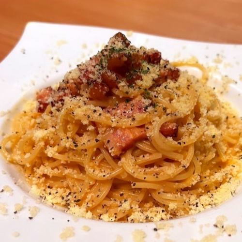 使用日本最好的鸡蛋制成的Carbonara