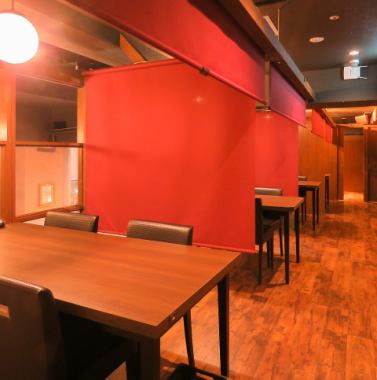 Of course, private room seats are also available ☆ Private is OK in a stylish private room space separated by roll curtains ♪