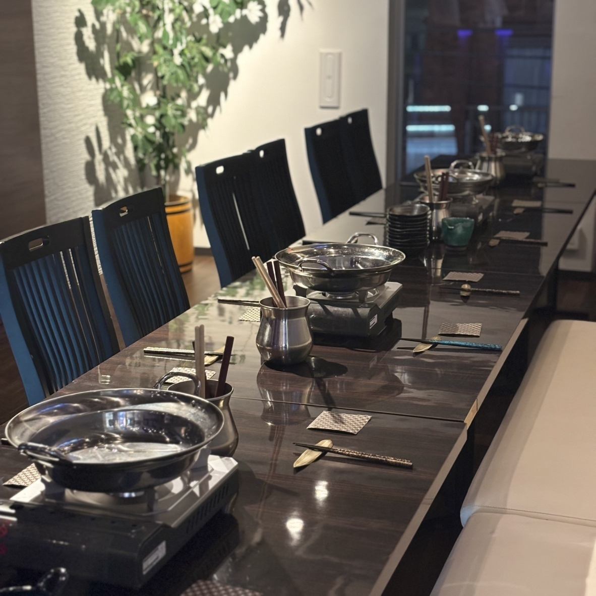 在精緻又休閒的氛圍中享用沖繩美食和飲品