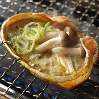Grilled homemade crab miso shell