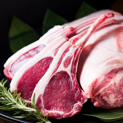 Lamb meat with outstanding freshness that was particular about purchasing
