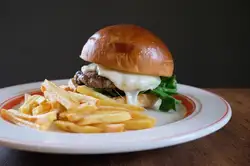 モッツアレラ　バーガー