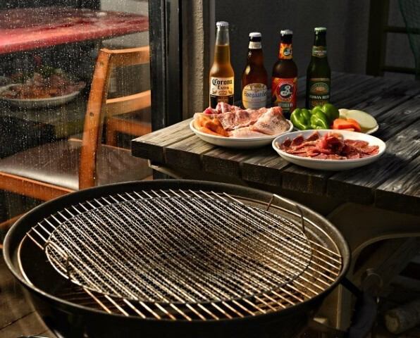 開放的なテラス席で手ぶらBBQ