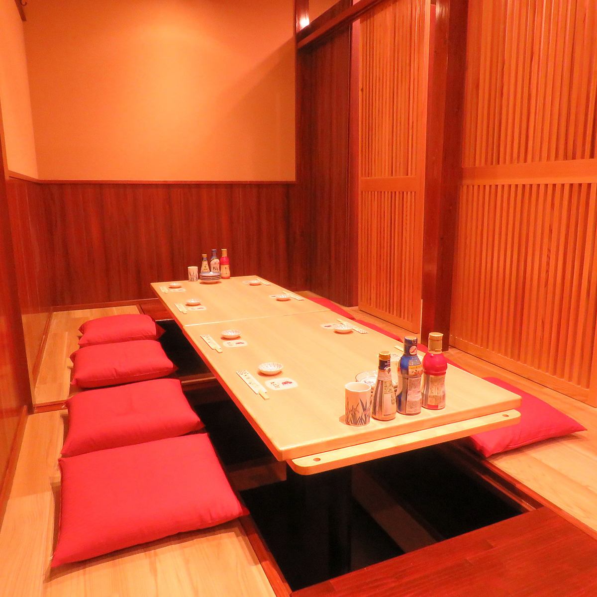 We have a private room with a sunken kotatsu where you can relax and relax! Make your reservation early!