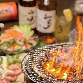 【鸡肉火锅套餐 5500】包含2小时畅饮/12道菜,价格5500日元(含税)。10人以上团体,组织者免费!