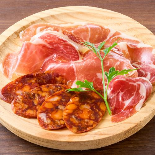 Raw ham & salami
