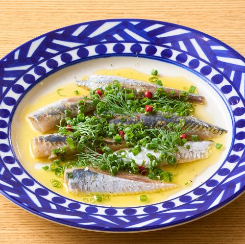 Sardine carpaccio (lemon dressing)