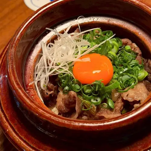 なにわ黒牛のすき焼き土鍋ごはん