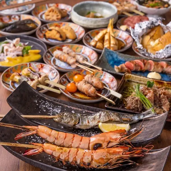 【豪華な炉端料理◎】海老、魚、牛肉、野菜が勢揃い!当店の炉端焼きフルコース