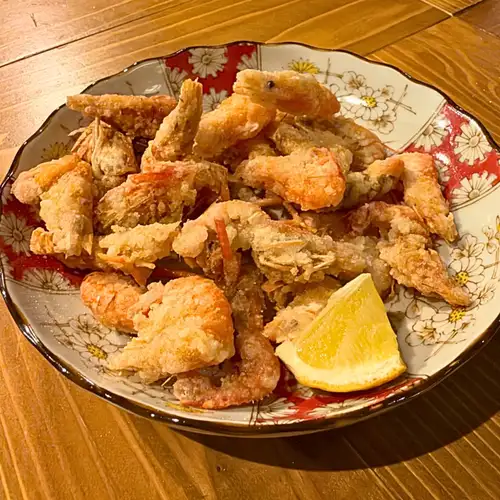 Deep-fried chicken cartilage / Deep-fried shrimp