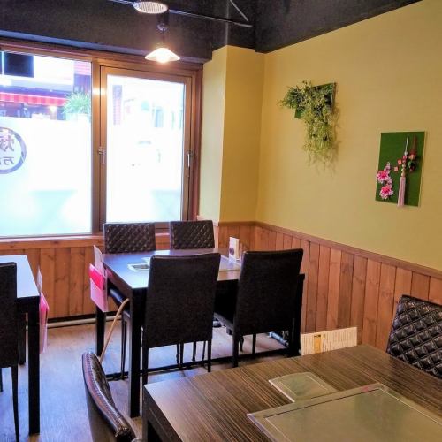 落ち着いた雰囲気の店内♪