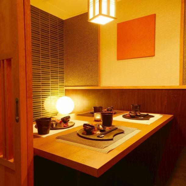 We have a variety of private room seats for 2 people to groups.We can guide as many people as you like in a private room, so you can use it regardless of the scene ♪ It is up to you to use it for drinking parties with familiar friends, entertaining that you can not miss! (Shinagawa / Private room / Izakaya / All-you-can-drink / Banquet / Women's party / Entertainment / Local chicken / Vegetable roll / Kushiyaki)
