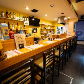 カウンター席を8席ご用意しております