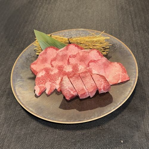 タン三種盛り(3 ~ 4 名)