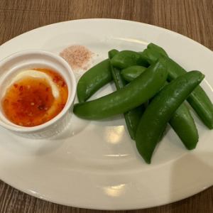 塩茹でスナップエンドウ