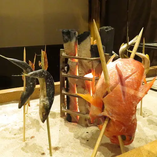 【厳選食材】素材の美味しさを引き出す！原始焼き