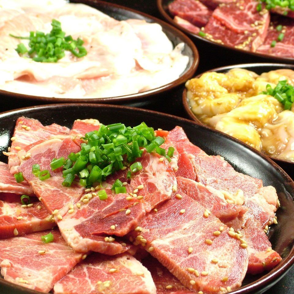 週日至週四 32 種烤肉吃到飽 2900 日元（含稅 3190 日元）★
