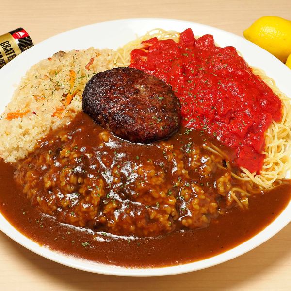 インパクト抜群！デカ盛りの山に挑戦