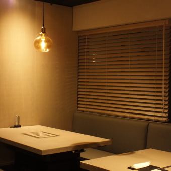 Designer space based on white is calm, fashionable and you can enjoy the best time.Adult retreat [Machida Kinoko] (Machida / Yakiniku / Shochu / Private room / Domestic / Japanese beef / Fashionable / Banquet / Dating / Entertainment)
