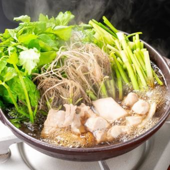 東北の美味！岩手県産・銘柄鶏と宮城県・名物！根付セリの「鶏すき鍋コース」　2ｈ飲み放題付き