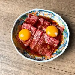 和牛ユッケ