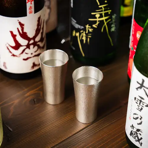 We offer a wide selection of sake and shochu, as well as lemon sours.
