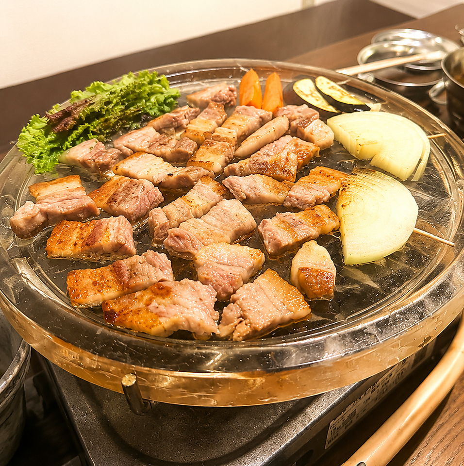 お肉が【大阪のブランド豚 なにわ『星の豚』】に変更しさらに美味しくなりました。