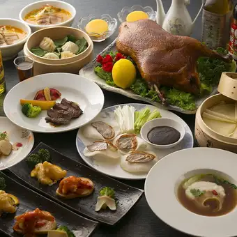 【飲み放題】天然フカヒレ姿煮、北京ダックなど「香港食卓贅沢フルコース」♪お祝い会・歓送迎会