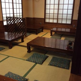 [Infectious disease countermeasures ◎ 10 people ~ charter OK] The tatami room on the 3rd floor can be used as a private room for 10 to 26 people.Please feel free to use it for banquets with a small number of people.In addition, we are taking various measures against infectious diseases.Please take proper measures and enjoy your meal.