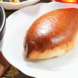 【1個500円(税込)~】お肉やサーモン、キノコまで!全4種類の自家製手作りピロシキ
