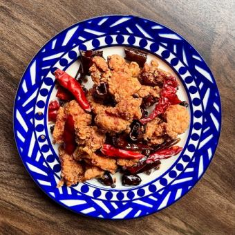 辣子鶏（唐揚げのスパイス炒め）