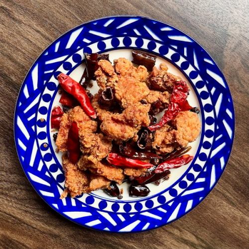 辣子鶏（唐揚げのスパイス炒め）
