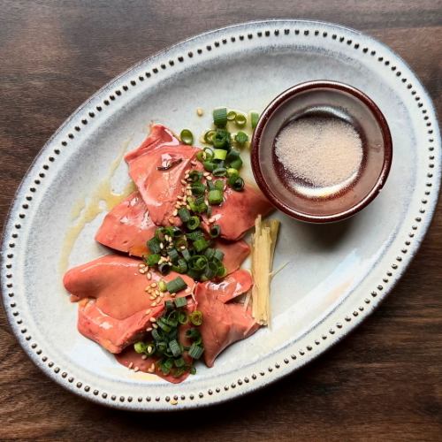 低温調理で安全でしっとり「レバー刺し」「とりわさ」