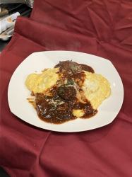 Yellowtail's special cheese omelet rice with beef stew sauce