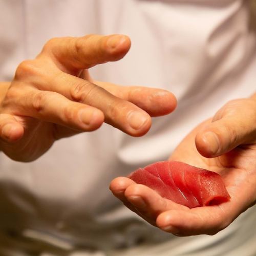 Nigiri sushi that shows off the craftsmanship