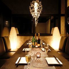 2.5小时畅饮套餐“1800日元畅饮+1份饮品”，非常适合派对结束后享用。