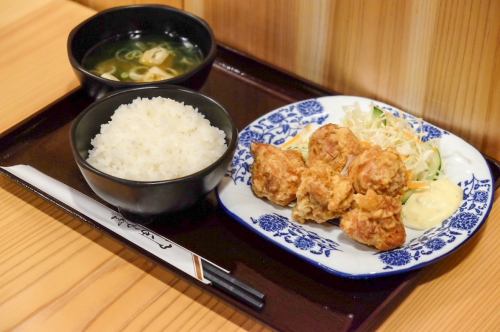 The classic fried chicken set meal!