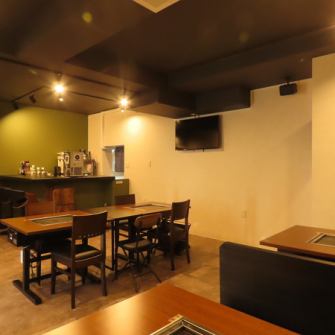 広々とした店内は大人数でのご利用も可能で、10名様～の貸切パーティーも承っております◎駅近の好立地で、待ち合わせや解散もしやすく、幹事様も安心。会社の歓送迎会や地域の集まりなど、周りを気にせず盛り上がりたい宴会にぴったり！レイアウトの変更や料理の相談など、まずはお気軽にお問い合わせください！