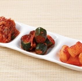 キムチ盛り合わせ