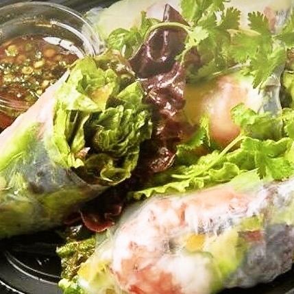 Shrimp and avocado spring rolls