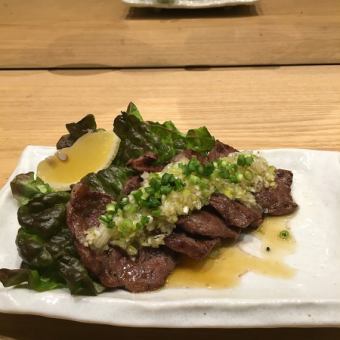 Domestic beef skirt steak grilled with special green onion sauce