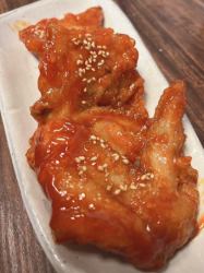 Fried chicken wings (yangnyeom flavor)