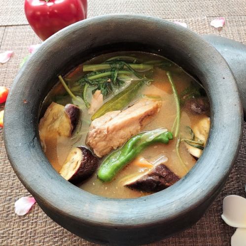 【シニガン】単品　PALAYOK（土鍋）で調理した代表的なスープ料理 2～3人前