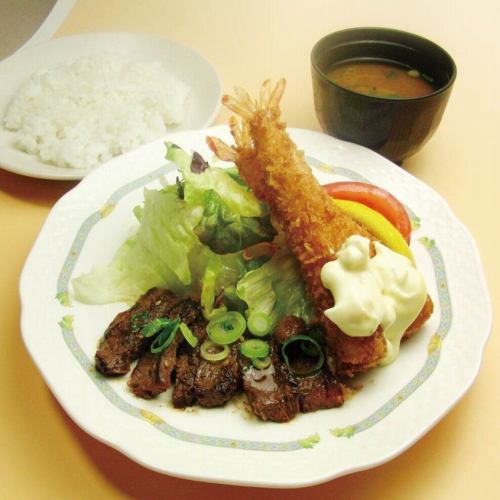 焼肉エビフライ定食