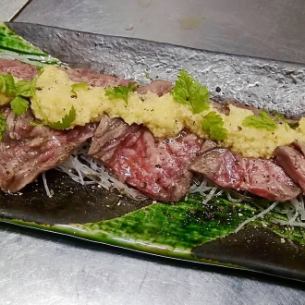 Red meat beef tataki fragrant ginger sauce