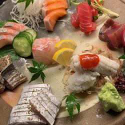 お刺身の盛り合わせ(2人前より)