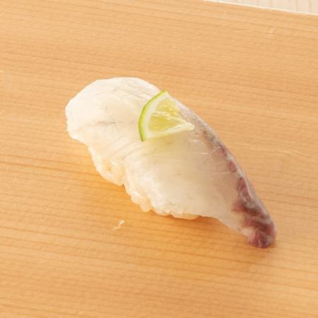 スズキ握り　1貫